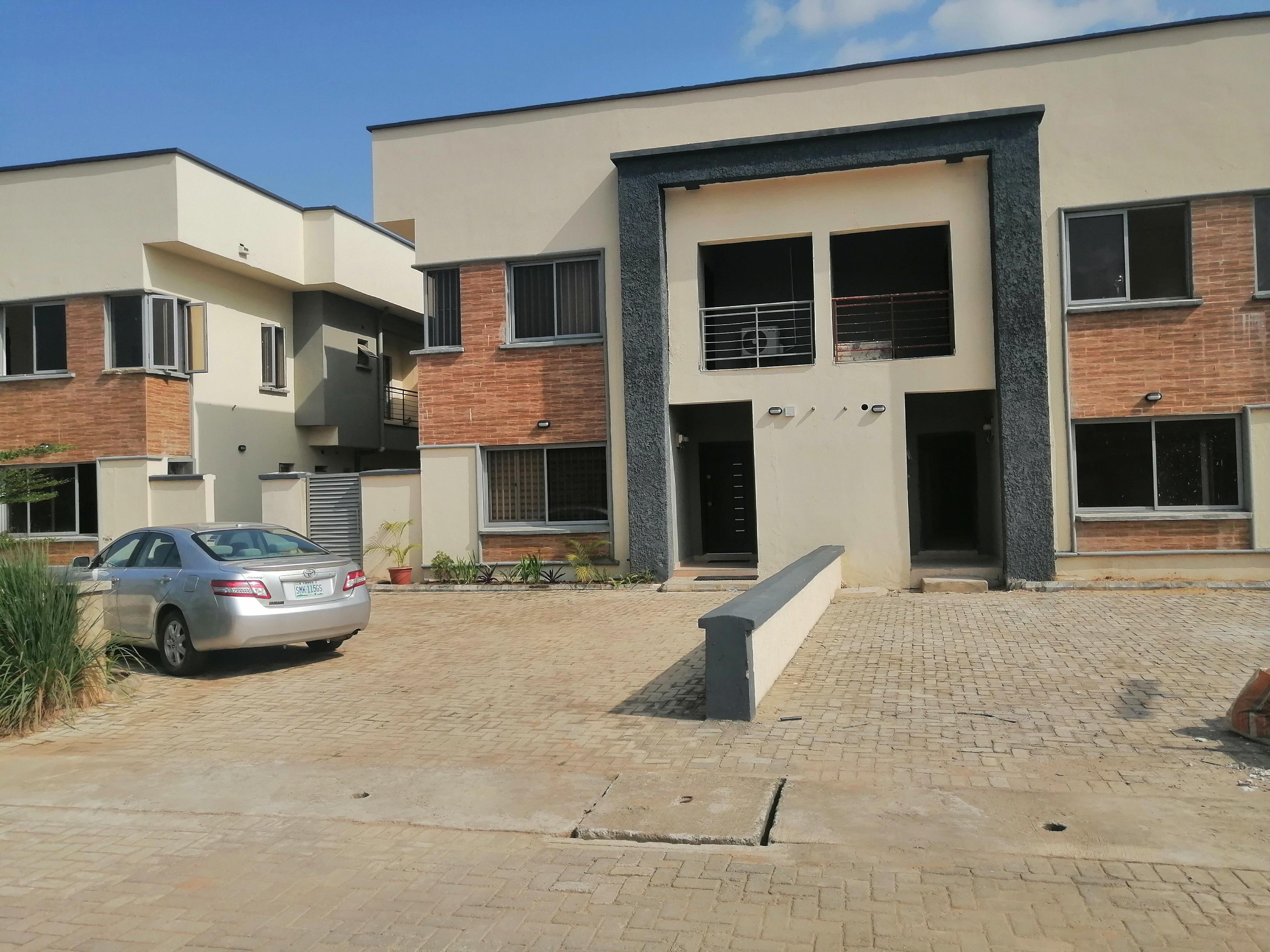 4 Bedroom Semi-Detached House - T.A Gardens